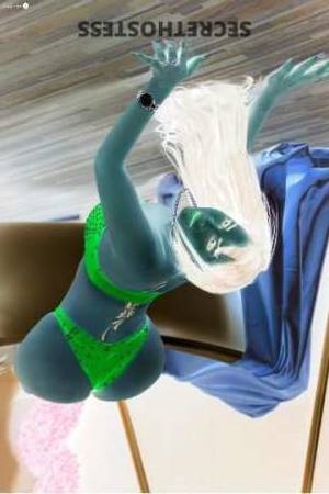 35 year old Escort in Miami FL Hi, I'm Karla, a fun-loving 38-year-old woman. I'm