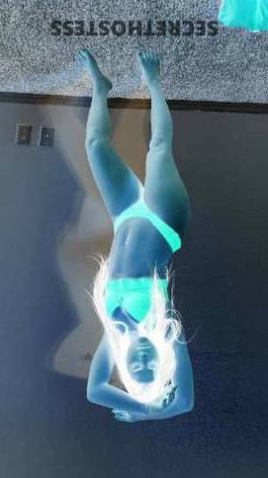 23 year old Brazilian Escort in Odessa TX Luna - Passionate Latina Escort Available 24/7 For Discreet 