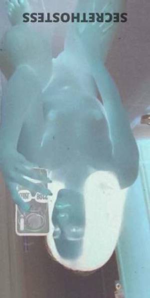 27Yrs Old Escort Des Moines IA Image - 1