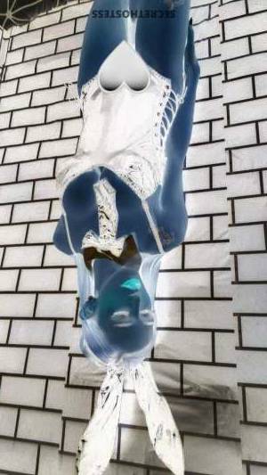 24 year old Asian Escort in Manila Experience Dream Bliss with Amanda Transsexual Escort in 