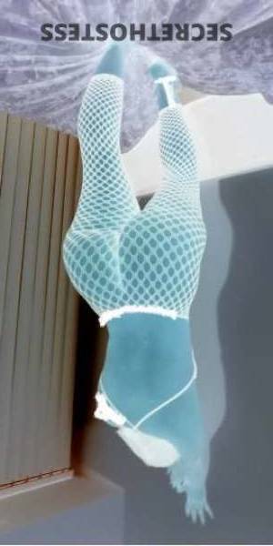 26 year old Caribbean Escort in Providence RI Experience the Excitement of the Caribbean with LiLi, Your 