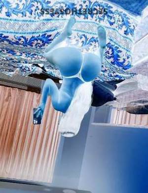 27 year old Latino Escort in New Haven CT New to the city and ready to play! I'm a hot Latina 