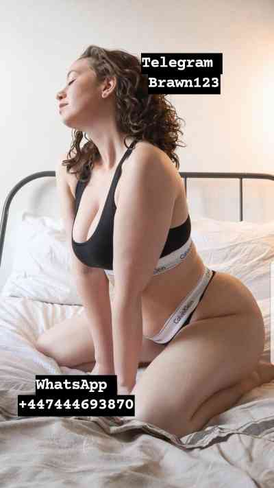 27Yrs Old Escort Size 16 132KG 55CM Tall New Ross Image - 4