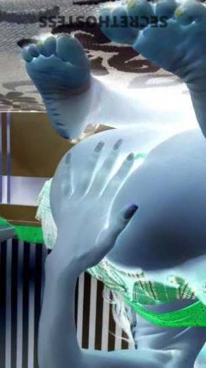 21 year old Cuban Escort in Rochester NY The Ultimate Sweetheart Caramel Cuban Sensation for a 