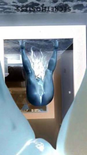26 year old Cuban Escort in Providence RI Santana Cubana Petite Latina DickPleaser and Head Specialist