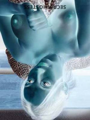 26 year old Escort in San Jose CA Allow me to introduce myself, the Horney Queen Your Sexy, 