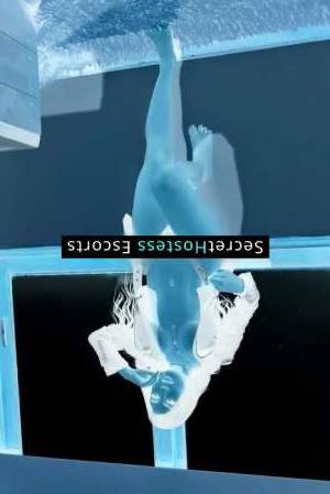 Mia 23Yrs Old Escort 45KG 165CM Tall Split Image - 4