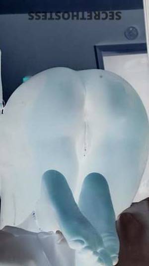25 year old Escort in Jacksonville FL Introducing The Delicious and Delightful Brown Caramel 