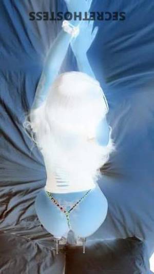20 year old Escort in San Diego CA Caramel's Blissful Chemistry Taste the Sweetest 