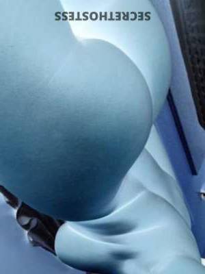 21 year old Asian Escort in San Diego CA Experience the Best Companionship with Aliyah Sweet and Sexy