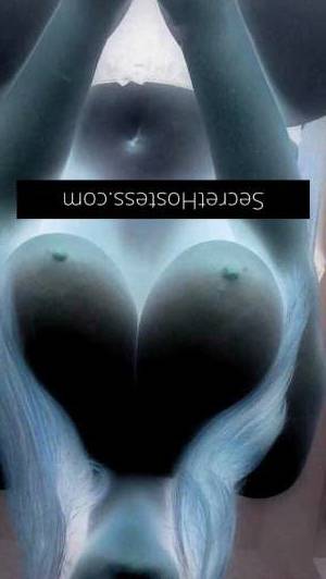 21 year old Escort in Hectorville Adelaide ExperienceUnforgettable Pleasure with Flirtatious 