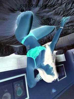 26 year old Colombian Escort in Los Angeles CA Colombian Beauty Erika Offers Unforgettable Experiences BBJ