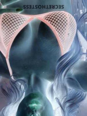 34 year old Escort in Little Rock AR Come and Play with Me! Genesis is here to Provide You with 