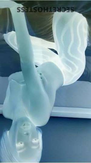 21 year old Escort in Colorado Springs CO New Brunette Princess Arrives Petite Bombshell for Erotic 