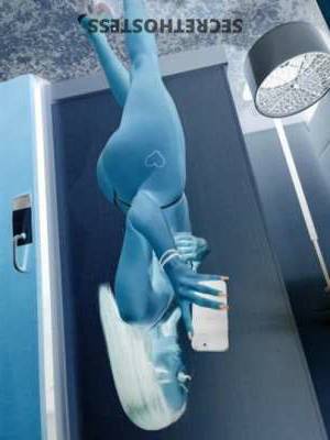 19 year old Escort in Chicago IL Experience 5-Star Bliss in London, Your Ultimate Dream 