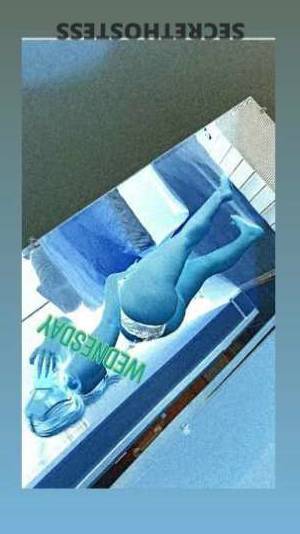 21 year old Escort in Bakersfield CA Blue-Eyed Brunette Ready to Chase Away Your Rainy Day Blues