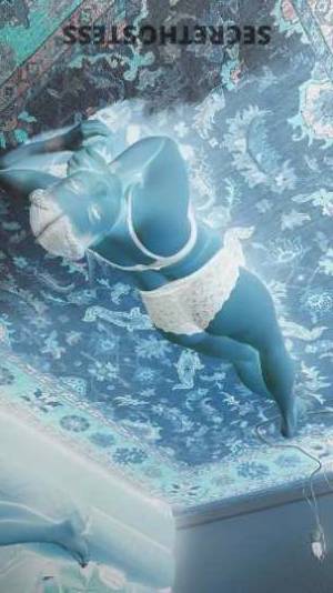 36 year old Italian Escort in West Palm Beach FL Spoil Yourself with a Unforgettable Companion Skyler, the 