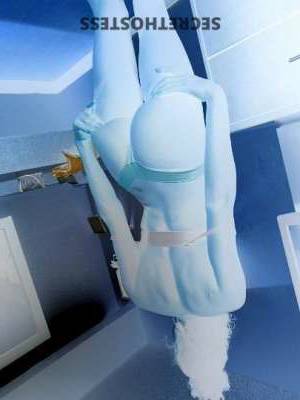 22 year old Escort in Tampa FL Experience Quality Companionship with Real Algorithms - No 