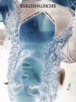 33 year old Escort in College Station TX Petite hottie with a kinky side ready to tease and please