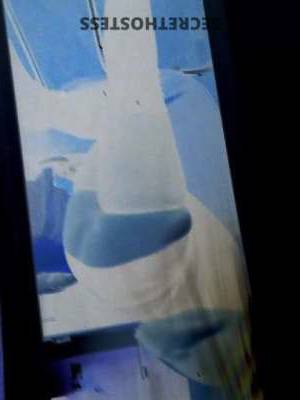 36 year old Escort in Cincinnati OH Naughty Girl Next Door Petite, Sexy, and Ready to Please