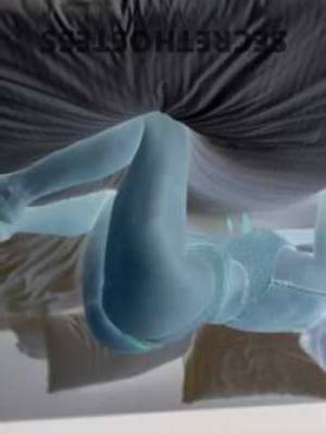 Sensual Aussie Babe Seeks Horny Guys for Hookups in Mandurah in Mandurah