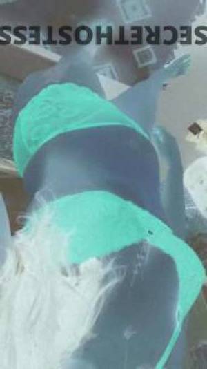Hot Aussie Fun with Ashlee Curvy, Tall, and Ready to Party in Dubbo