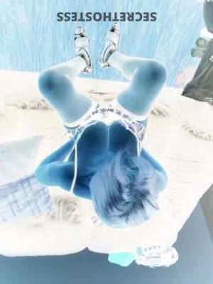 Linda 50Yrs Old Escort 165CM Tall Montreal Image - 1