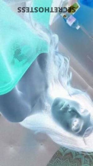 19 year old Latino Escort in Houston TX Sexy Young Latina Maria for Car Dates and Incall - No 