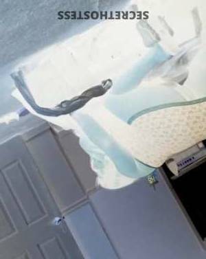 25 year old Escort in Southern Maryland DC Discover CreamyFire Asz's Wet and Tight Pink Pussy 