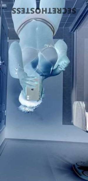 26 year old Escort in Des Moines IA Captivating Companion Exquisite Beauty, Mind-blowing 