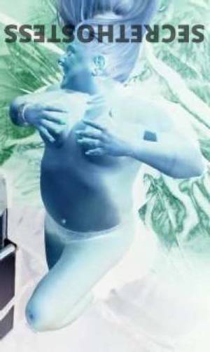 36 year old Escort in Berala Sydney voluptuous Milf Madison back for hot fun in Lidcombe & 