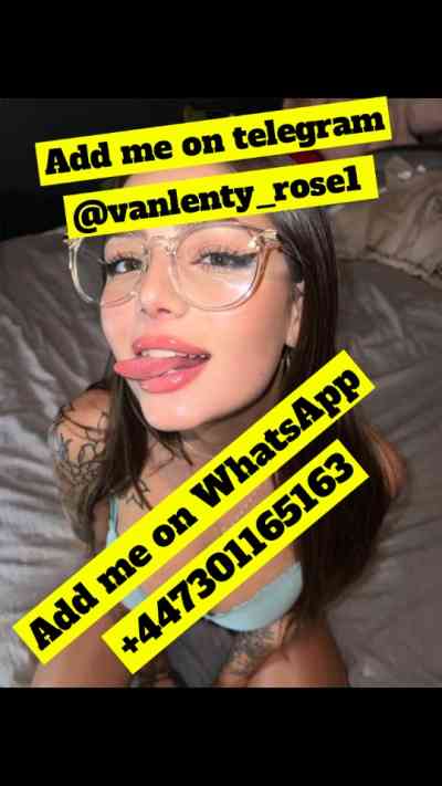 Am available for hookup in Romford