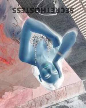 22 year old Malaysian Escort in Adelaide Top Kinky Service Amanda