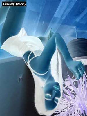 28 year old Thai Escort in San Diego CA Allow Me to Introduce Myself Anna from Thailand, Your 
