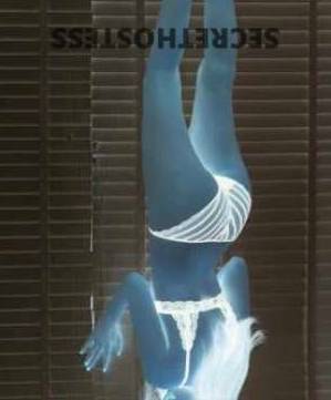 21 year old Japanese Escort in Castle Cove Sydney Young Japanese Girl for Sensual Massage and Relaxation