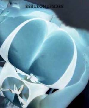 27 year old Escort in Grand Island NE 55 Inch Booty Awaits Your Desire - Indulging in Steamy 