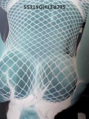 39 year old Colombian Escort in Austin TX Experience Unforgettable Pleasure with Lily, Your Stunning 