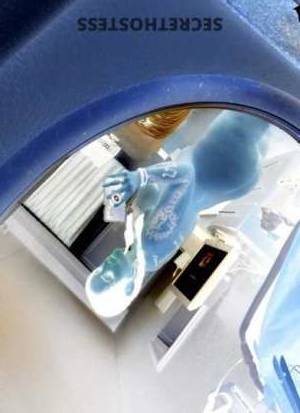 Val 35Yrs Old Escort Huntington WV Image - 3
