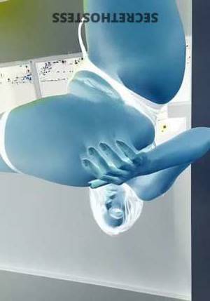 29 year old Escort in Des Moines IA Hi there, find a hot and sassy older lady for fun! Incall or