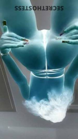 20 year old Asian Escort in Daytona FL Asian Sensation Ariel - Sensual Delights and Steamy 