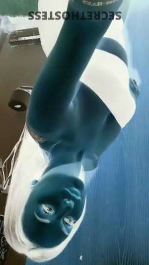 27 year old Escort in Springfield IL Sweetest Petite Playmate awaiting Your Indulgence - 100% 