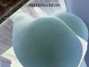34 year old Escort in Memphis TN Ready for Naughty Fun? Miss Pretty Pussy Offers Incall and 