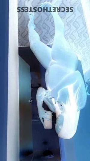 22 year old Escort in North Jersey NJ Experience Pure Pleasure Join Desire for a wild and adult 