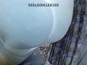 36 year old Cuban Escort in Omaha NE Hot and Horny Cuban Babe with a Flirtatious Nature and 
