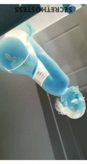 22 year old Caribbean Escort in Inland Empire CA Hi there! impediment! I'm Raina, Your Caribbean Dream 