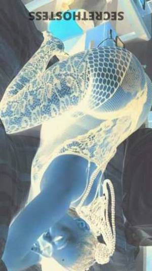 29 year old Escort in Memphis TN Upscale Ebony Babe Ready for Fun - Outcalls Available - Read