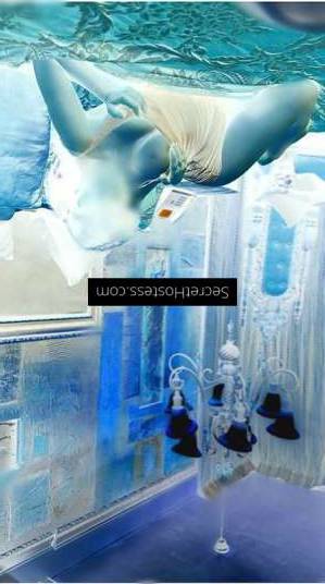 19 year old Escort in Canberra Unleash Your Fantasies and Embrace Pure Bliss with Me, Sky 