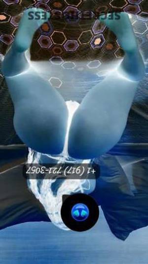 22 year old Latino Escort in Omaha NE Get Ready to Experience Unimaginable Moments with Andrea, 