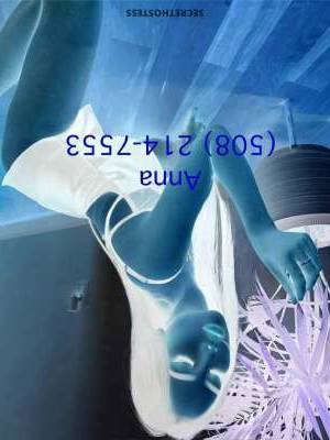 27 year old Thai Escort in San Diego CA Experience Unforgettable Passion with Flirtatious Thai Doll 