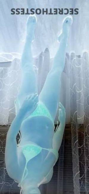 21 year old Escort in Niagara Sensual Playmate Ari Intense and Unforgettable VIP Action 